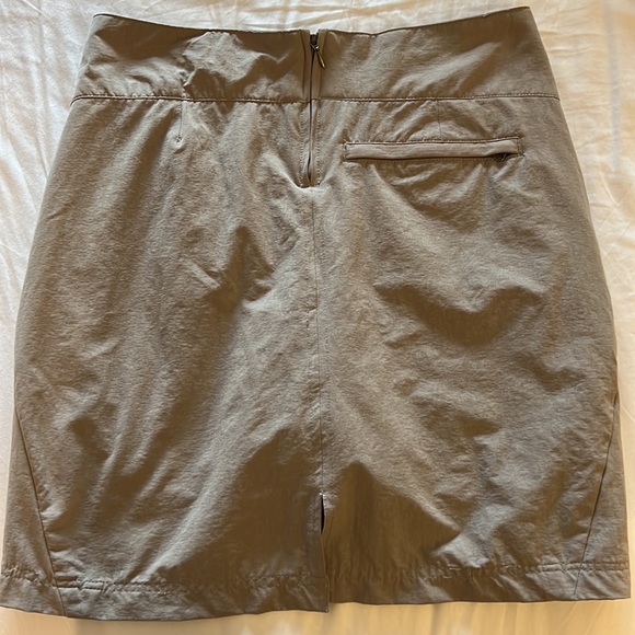 Tan skort - Picture 4 of 4